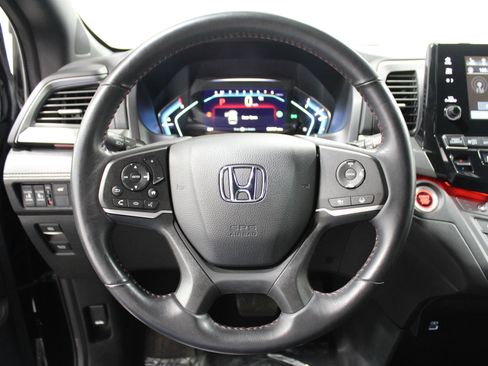Used 2023 Honda Odyssey Sport image 9