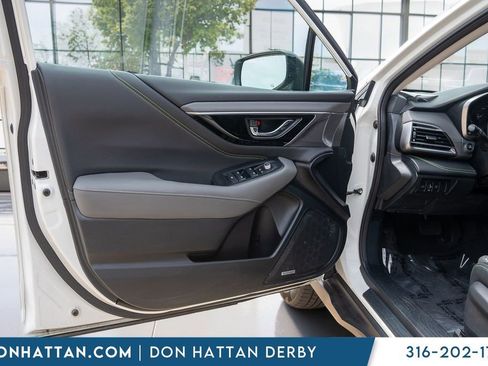 Used 2025 Subaru Outback Onyx Edition AWD/4WD image 14