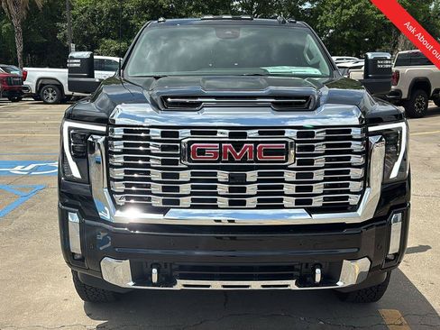 New 2026 GMC Sierra 2500 Denali w/ Denali Reserve Package AWD/4WD image 2