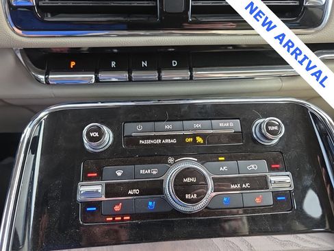 Used 2020 Lincoln Navigator Reserve w/ Equipment Group 208A Reserve image 23