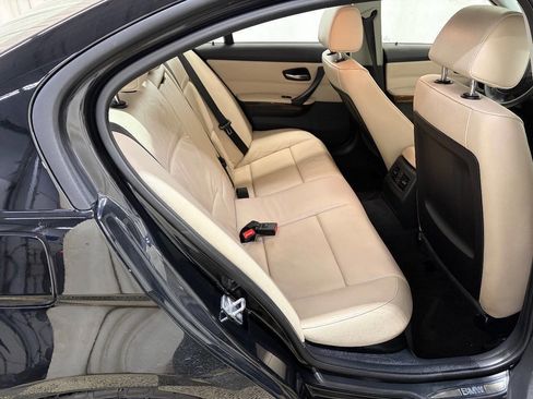 Used 2011 BMW 328i xDrive Sedan image 23