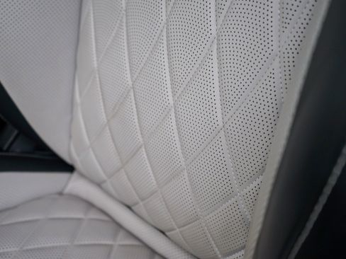 Used 2024 Mercedes-Benz G 63 AMG 4MATIC image 31