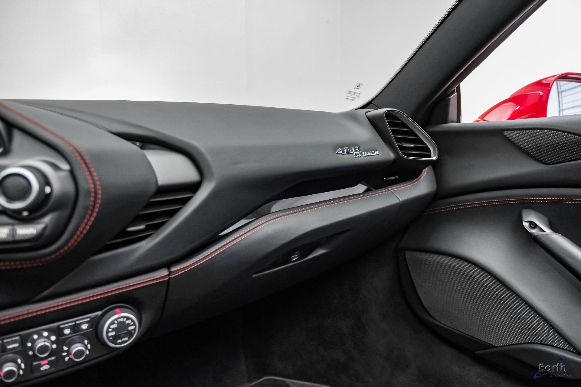 Used 2018 Ferrari 488 Spider RWD image 91