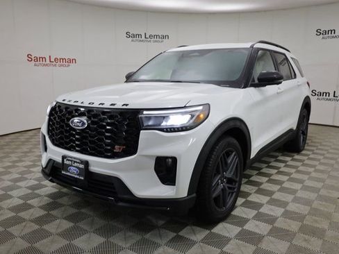 New 2025 Ford Explorer ST image 4