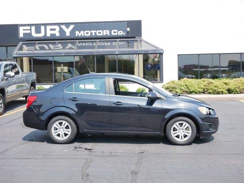 Used 2013 Chevrolet Sonic LT FWD image 1