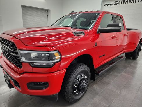 Used 2022 RAM 3500 Big Horn w/ Level C Equiment Group image 7