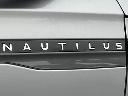 New 2026 Lincoln Nautilus Reserve w/ Jet Appearance Package image 2