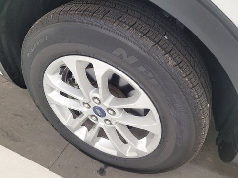 Used 2020 Ford Escape SE image 31