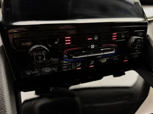 Used 2022 Jeep Grand Cherokee Limited 4xe image 36