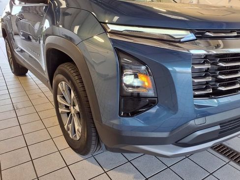 Used 2026 Chevrolet Equinox LT AWD/4WD image 22