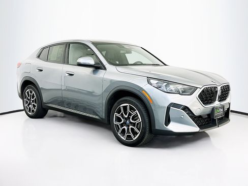 Used 2020 Toyota Tacoma SR5 image 32