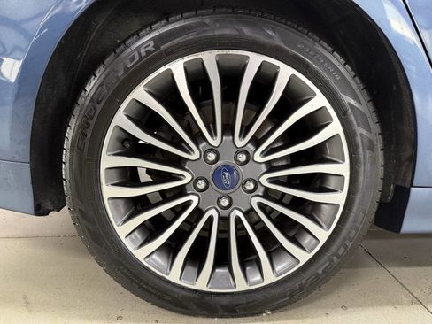 Used 2018 Ford Fusion Titanium FWD image 29