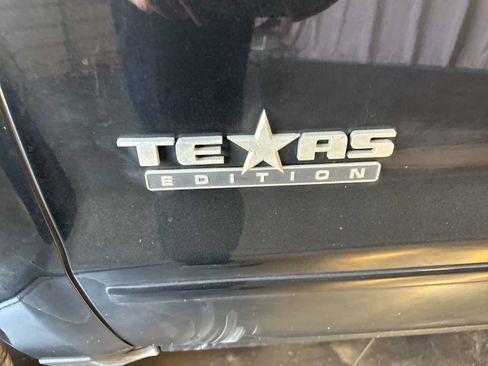 Used 2018 Chevrolet Silverado 1500 LT w/ Texas Edition image 10