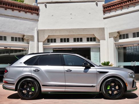 Used 2025 Bentley Bentayga AWD/4WD image 5
