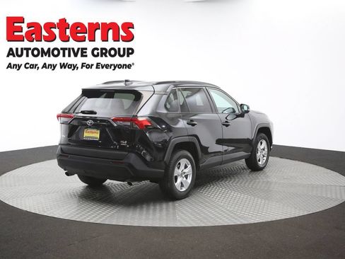 Used 2021 Toyota RAV4 XLE AWD/4WD image 39