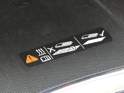 Used 2023 Buick Enclave Essence w/ Experience Buick Package image 9