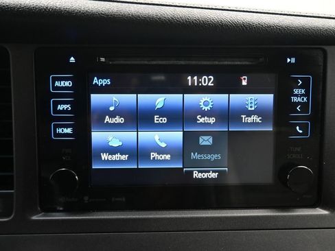 Used 2016 Toyota Sienna XLE FWD image 17