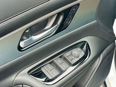 New 2025 Nissan Murano SL image 18