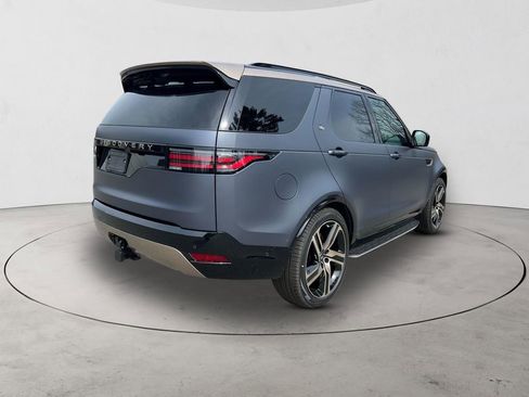 New 2026 Land Rover Discovery Limited Edition image 5