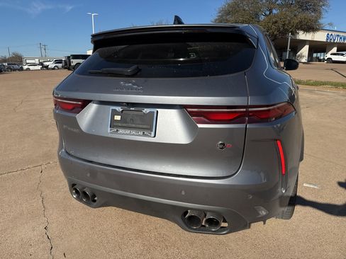 Used 2023 Jaguar F-PACE SVR image 6