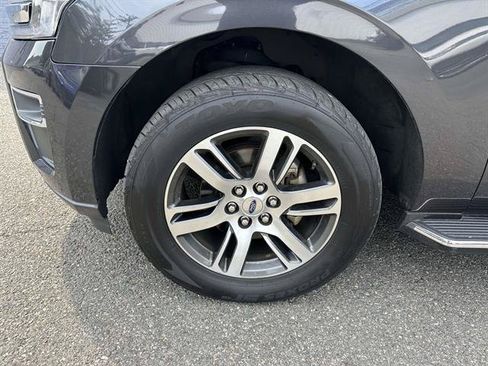 Certified 2023 Ford Expedition Limited RWD image 4