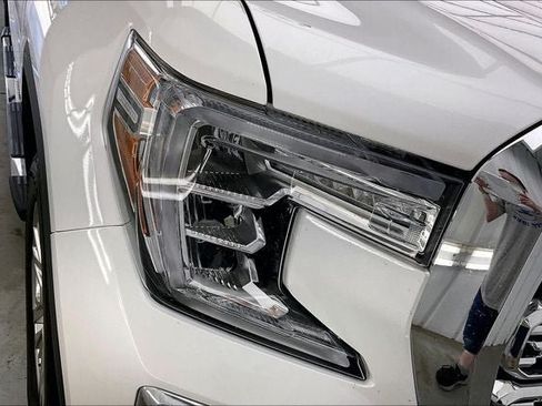 Used 2021 GMC Sierra 1500 Denali w/ Technology Package AWD/4WD image 25