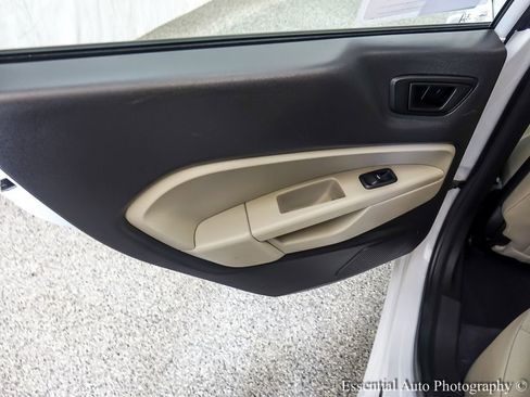 Used 2019 Ford Fiesta SE image 21