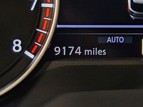 Used 2025 Nissan Pathfinder SL w/ Cargo Package image 29