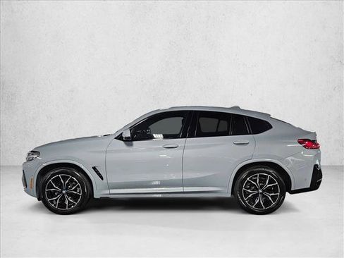 Used 2025 BMW X4 xDrive30i w/ Premium Package image 9