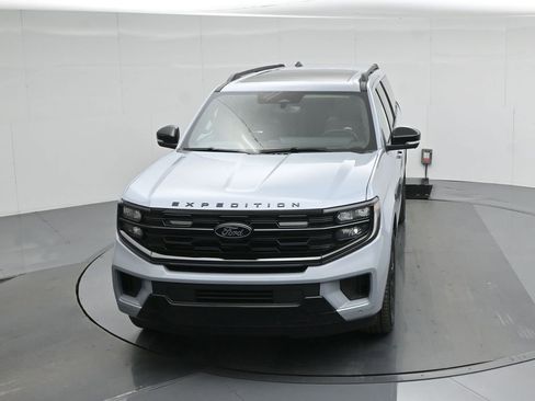 New 2025 Ford Expedition Max Platinum w/ Stealth Appearance Package image 39