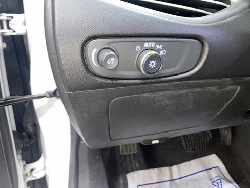 Used 2018 Chevrolet Malibu LS image 28