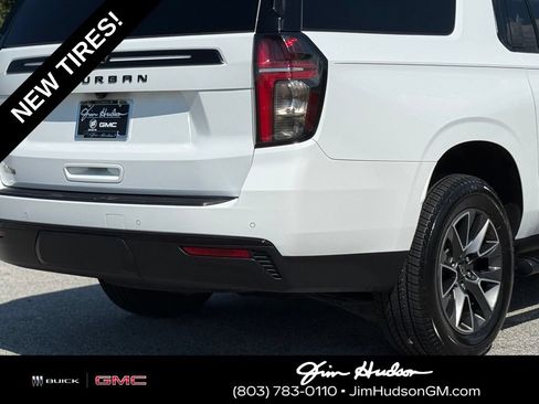 Used 2023 Chevrolet Suburban Z71 w/ Luxury Package AWD/4WD image 17