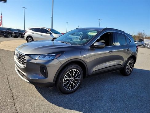 New 2025 Ford Escape SE image 27