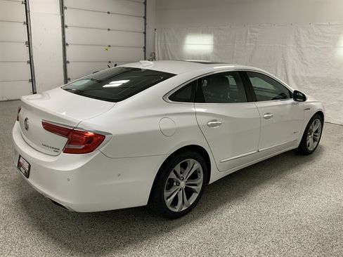 Used 2019 Buick LaCrosse Avenir w/ Driver Confidence Package II image 5