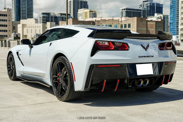Used 2018 Chevrolet Corvette Stingray Coupe w/ 1LT RWD image 15