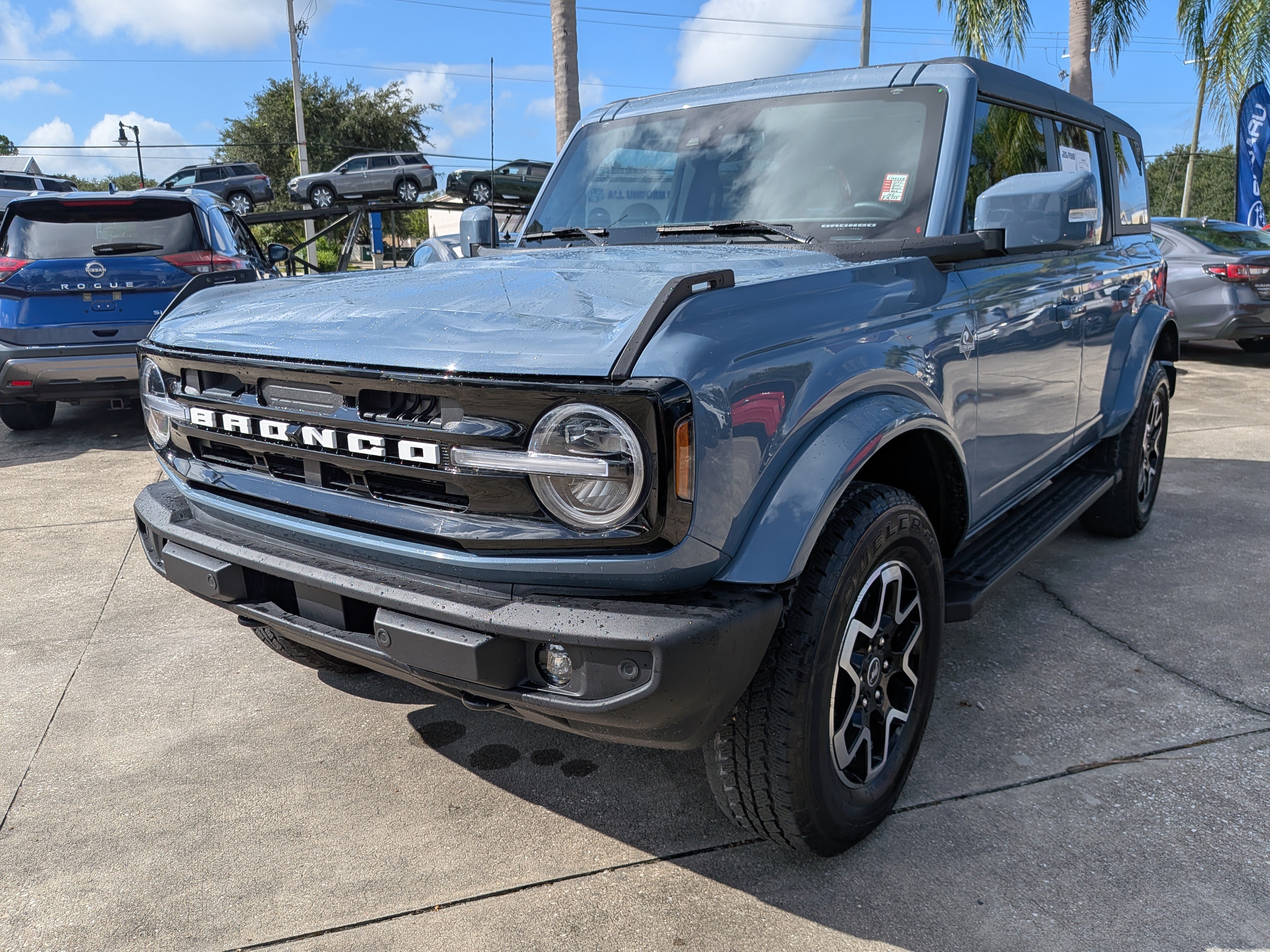 Used 2024 Ford Bronco Outer Banks AWD/4WD image 8