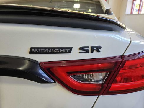 Used 2018 Nissan Maxima SR w/ Midnight Edition FWD image 32