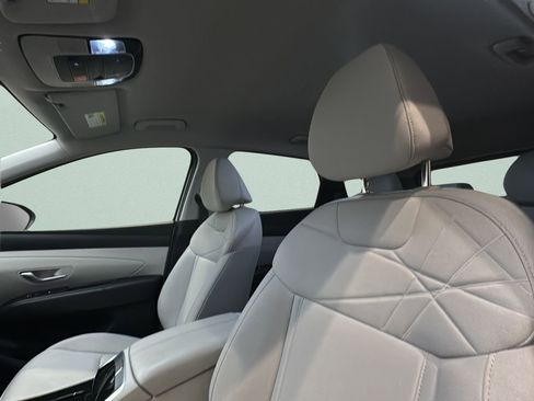 Certified 2025 Hyundai Tucson SEL AWD/4WD image 10