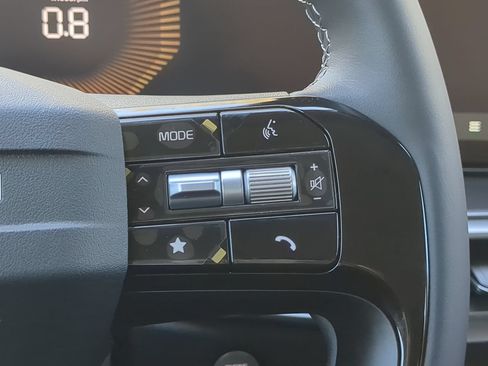 New 2026 Kia Sorento LX FWD image 24