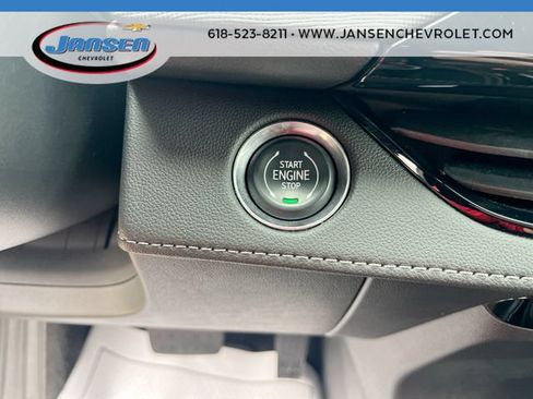 Used 2025 Buick Enclave Preferred FWD image 16
