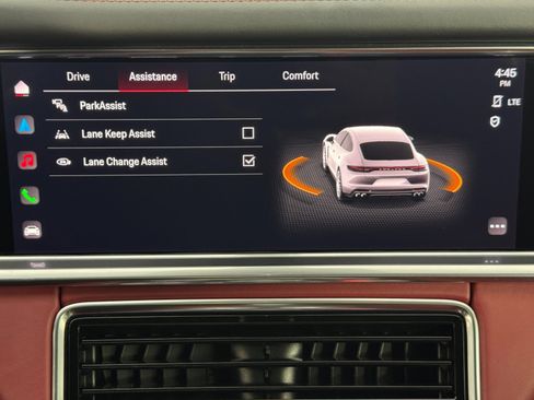 Used 2022 Porsche Panamera 4S w/ Premium Package image 30