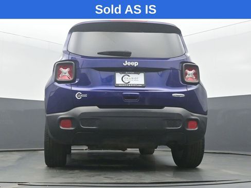 Used 2018 Jeep Renegade Latitude FWD image 50