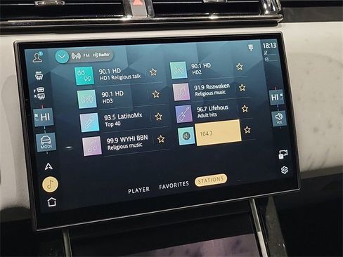 New 2026 Land Rover Range Rover Velar Dynamic SE image 30