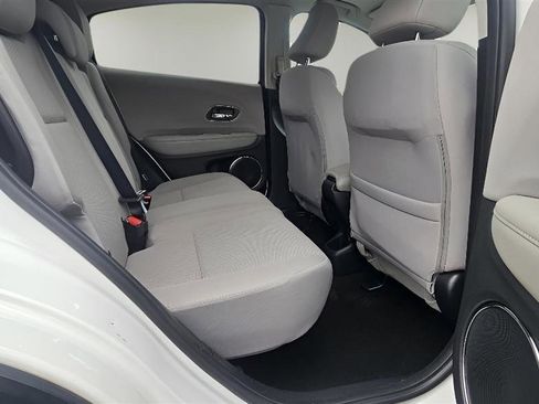 Used 2018 Honda HR-V EX image 25