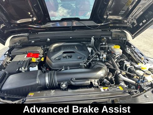 Used 2024 Jeep Wrangler Unlimited Sport AWD/4WD image 17