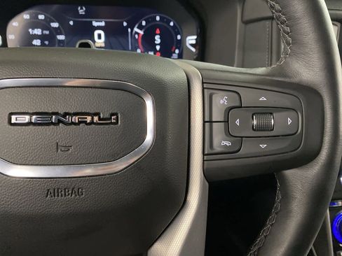 Used 2024 GMC Yukon Denali w/ Advanced Technology Package image 21