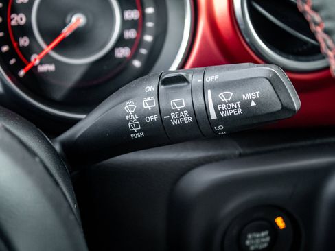 Used 2018 Jeep Wrangler Unlimited Rubicon image 33