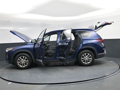Used 2019 Hyundai Santa Fe SE image 20