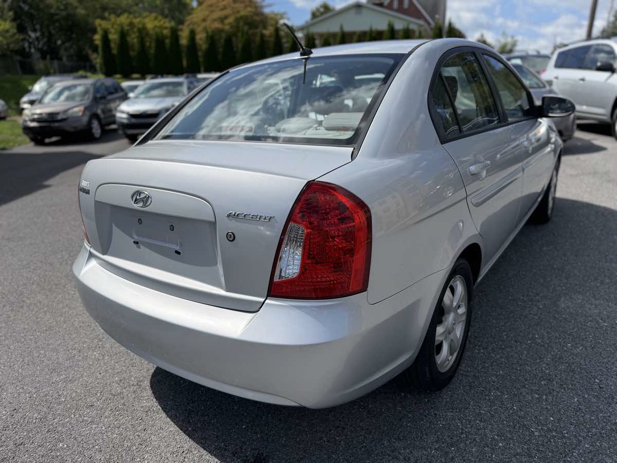 Used 2007 Hyundai Accent GLS FWD image 7