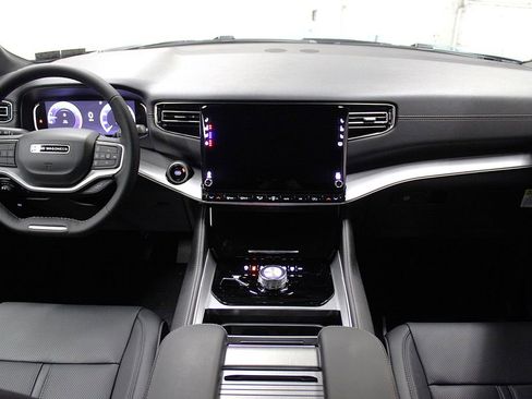 New 2026 Jeep Grand Wagoneer L Limited AWD/4WD image 9